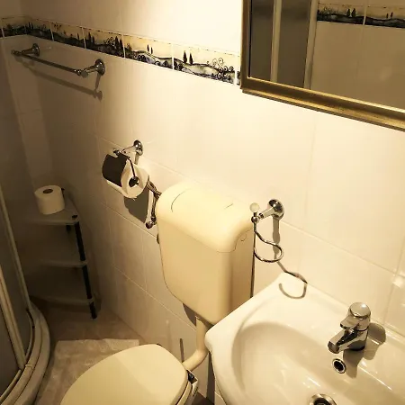 Apartment Tomic Premantura