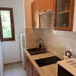 Tomic Apartment Premantura